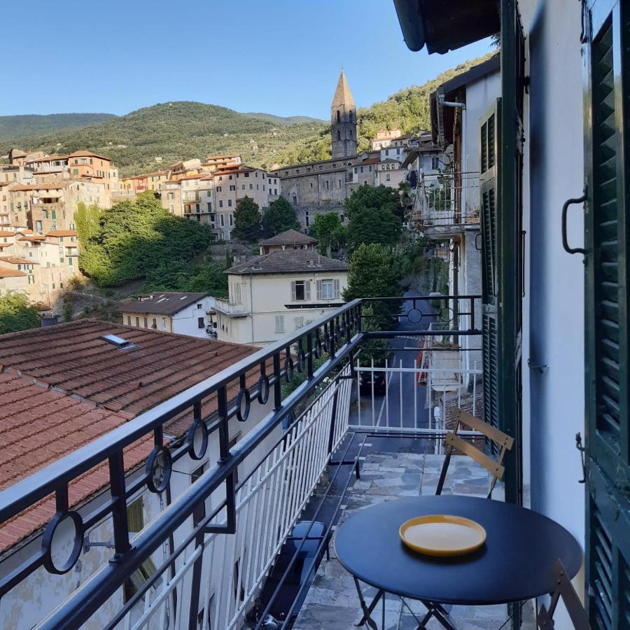Ferienwohnung L'ortensia Pigna Exterior foto
